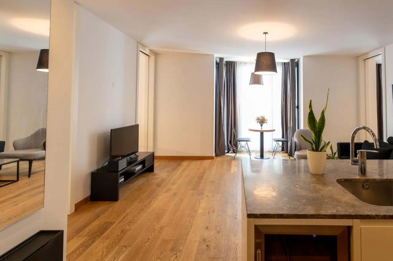 イスタンブール Ando Living - Taksim Gumussuyu Townhouseアパートホテル アパートホテル